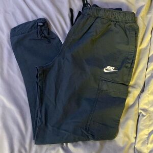 Nike woven cargo pants